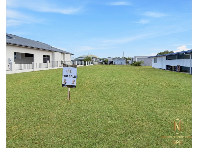 13 Sheridan St, Kurrimine Beach QLD 4871