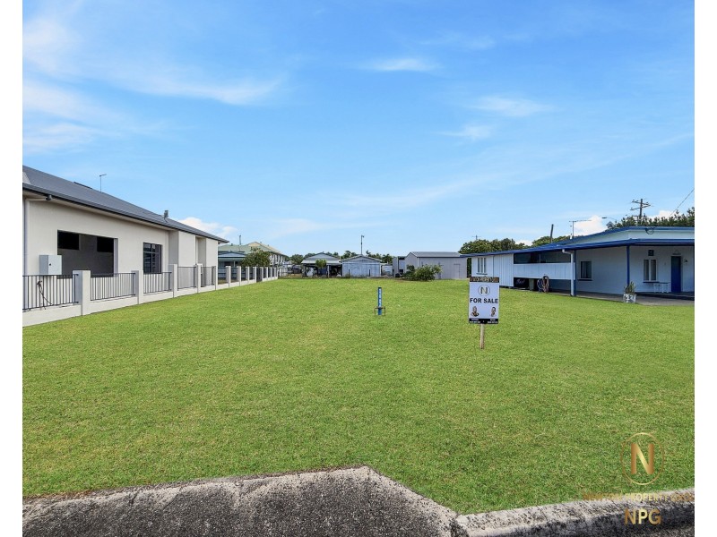 13 Sheridan St, Kurrimine Beach QLD 4871