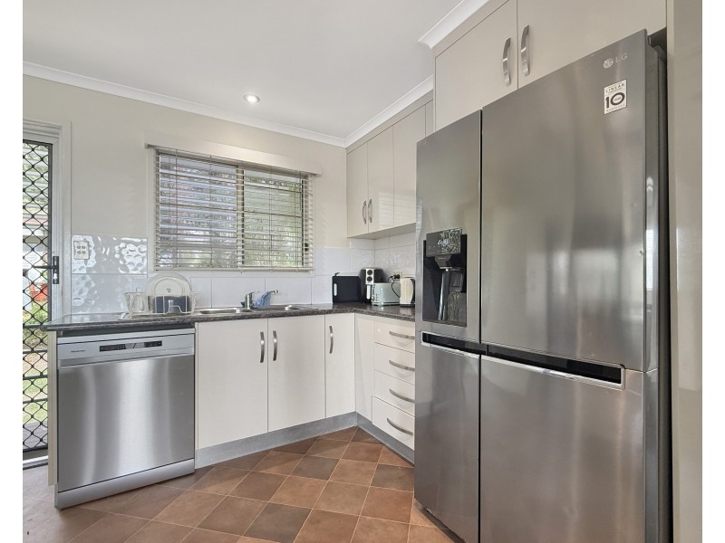 18 Mcquillen St, Tully QLD 4854