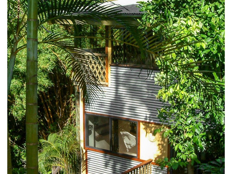 19 Explorers Dr, South Mission Beach QLD 4852