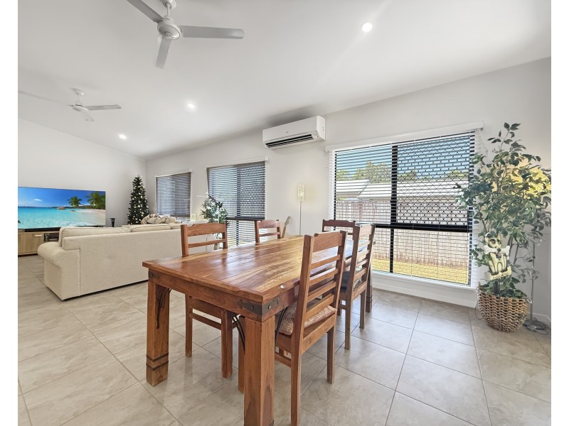 27 Shelly Ct, Mission Beach QLD 4852