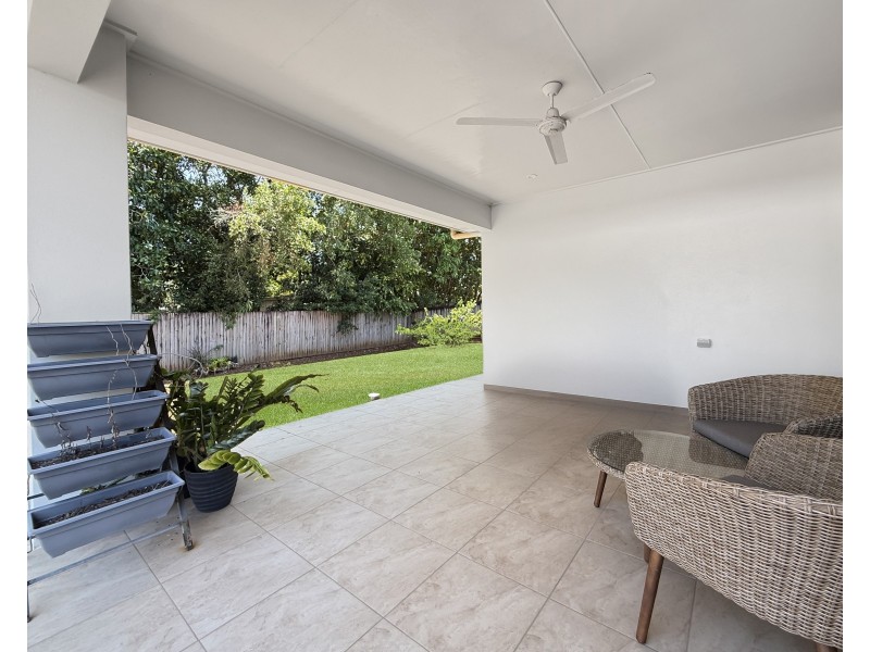 27 Shelly Ct, Mission Beach QLD 4852