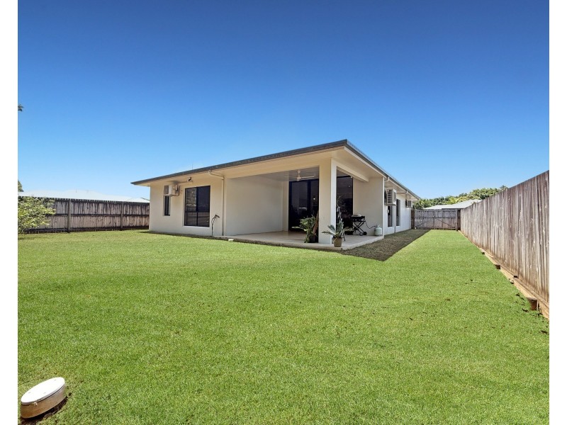 27 Shelly Ct, Mission Beach QLD 4852