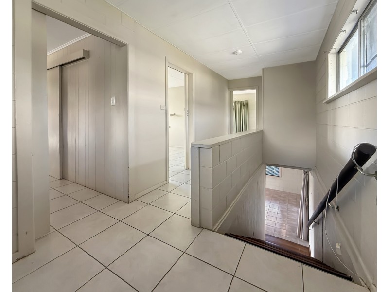 58 Mission Dr, South Mission Beach QLD 4852