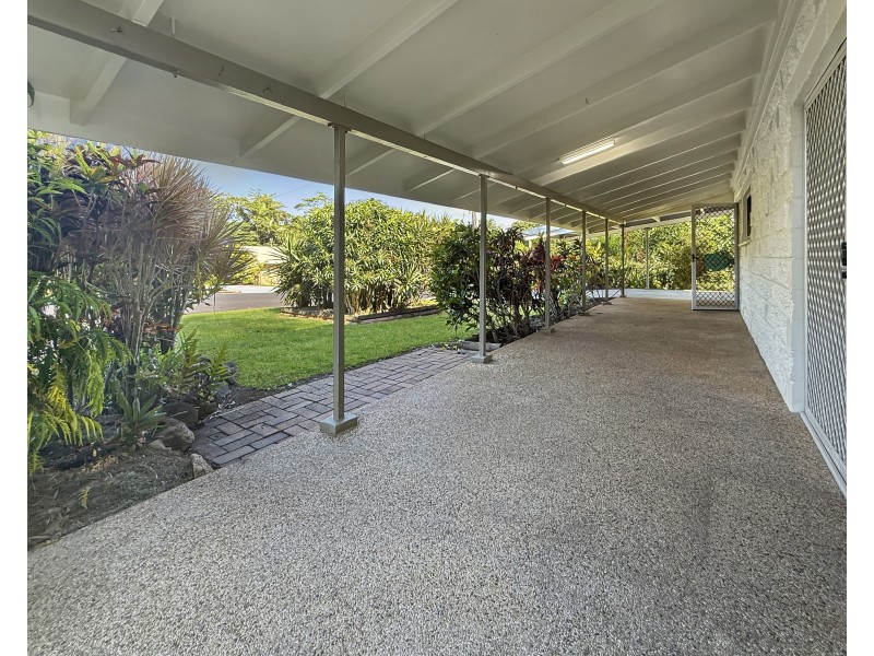 58 Mission Dr, South Mission Beach QLD 4852