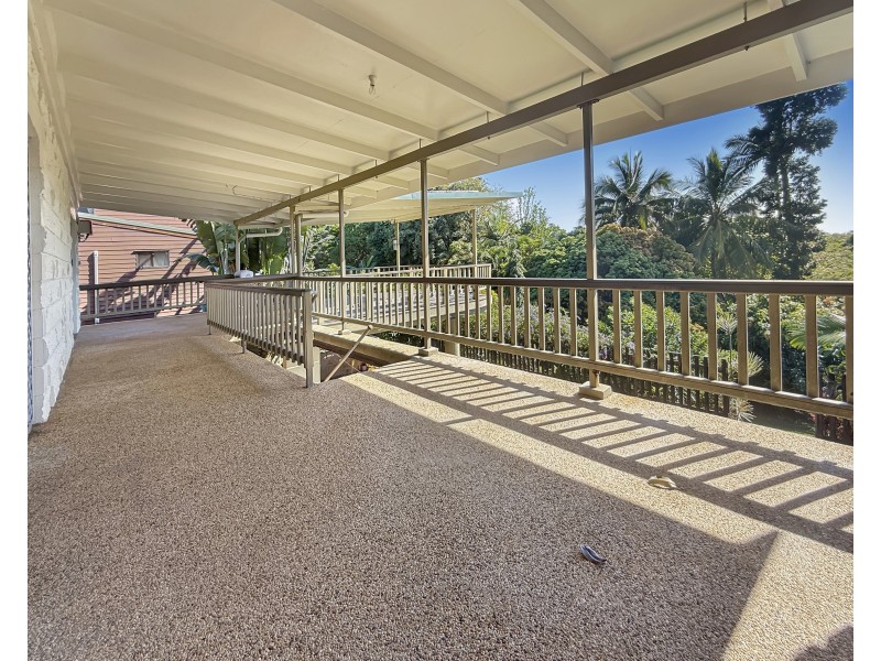58 Mission Dr, South Mission Beach QLD 4852