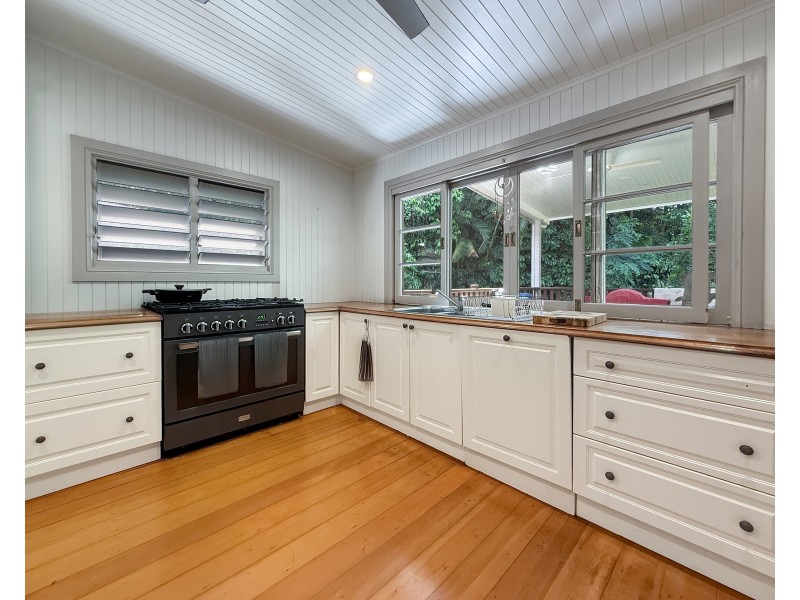 3A Spurwood Cl, Wongaling Beach QLD 4852