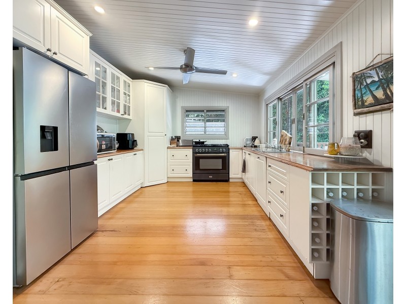 3A Spurwood Cl, Wongaling Beach QLD 4852