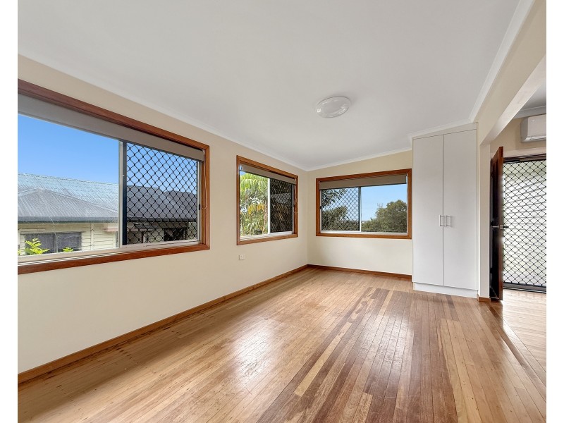34 Cook St, Tully QLD 4854