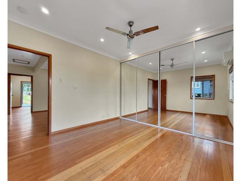 34 Cook St, Tully QLD 4854