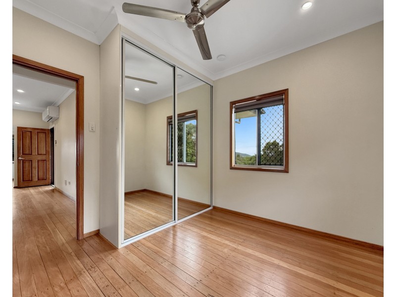 34 Cook St, Tully QLD 4854