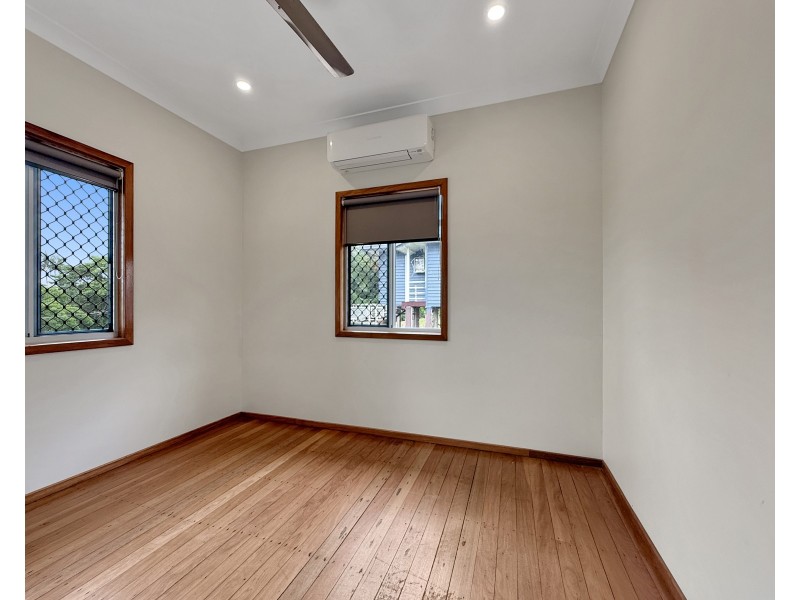 34 Cook St, Tully QLD 4854