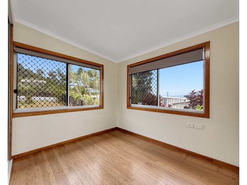 34 Cook St, Tully QLD 4854
