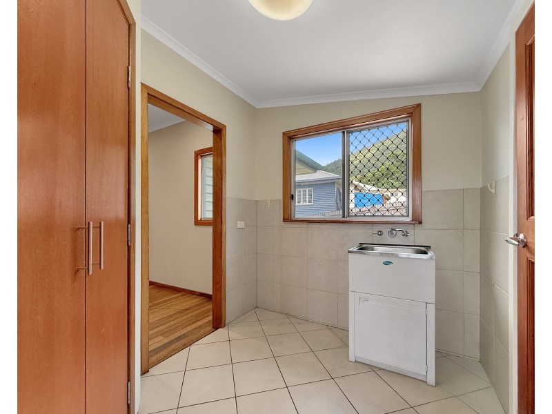 34 Cook St, Tully QLD 4854