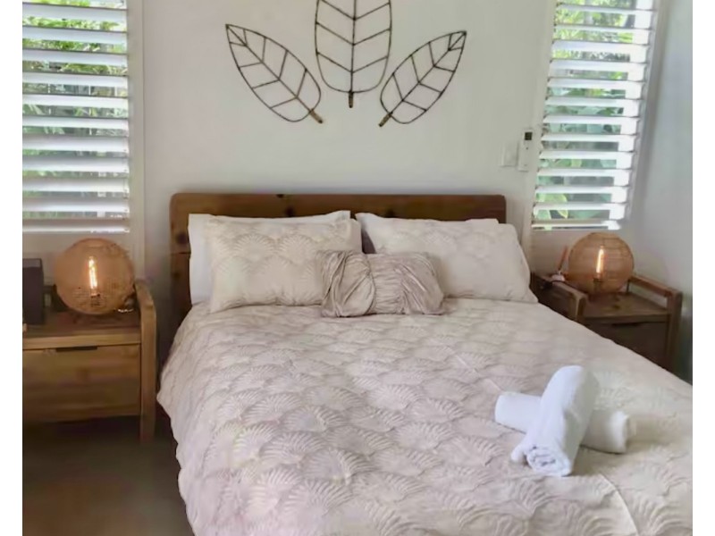 30 Seaview St, Mission Beach QLD 4852