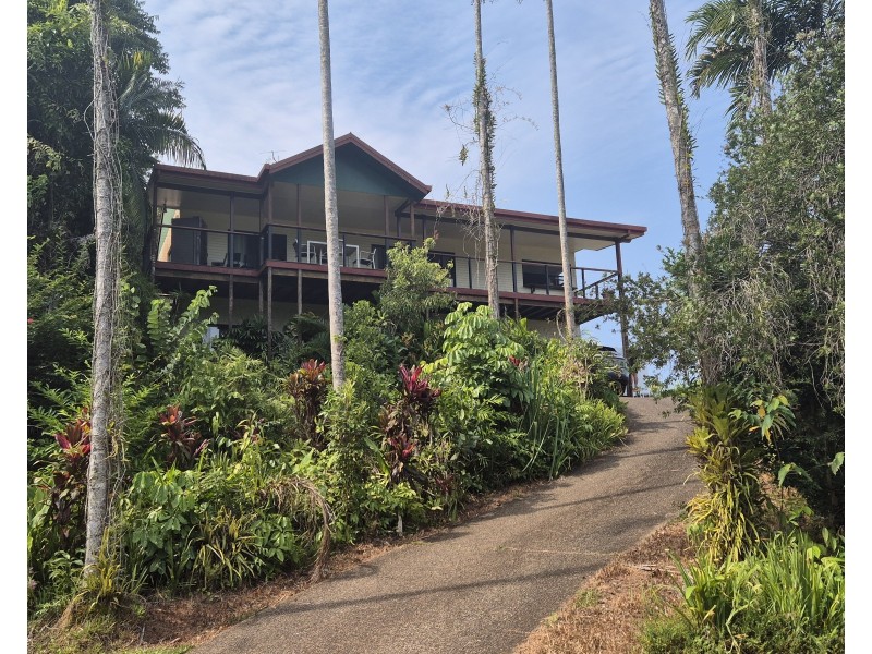 3 Carrington Dr, Wongaling Beach QLD 4852
