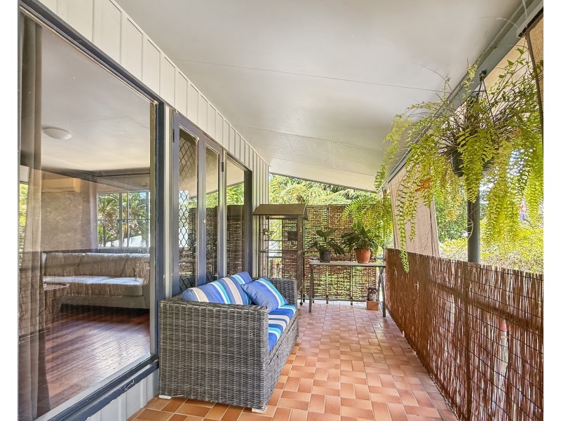 4 Cairns St, Tully QLD 4854