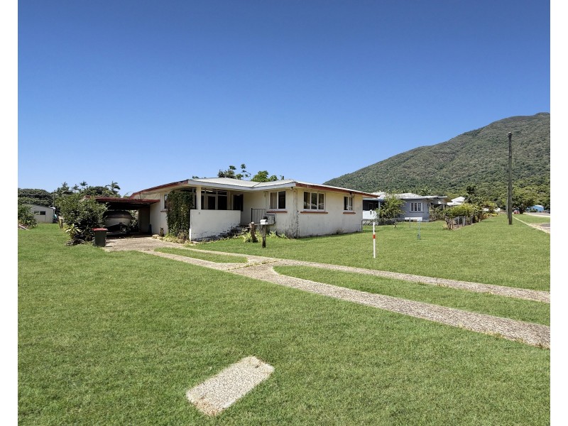 21 Thurles St, Tully QLD 4854