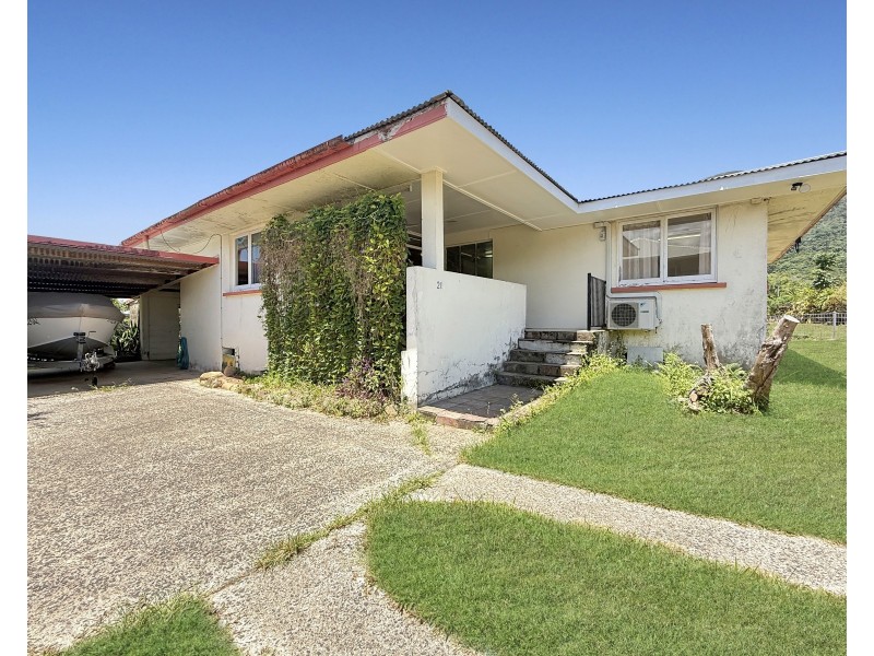 21 Thurles St, Tully QLD 4854