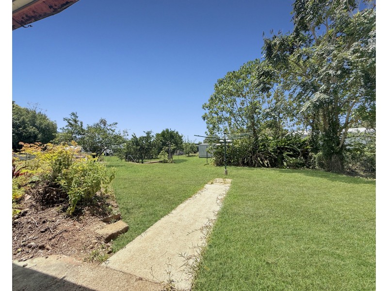 21 Thurles St, Tully QLD 4854
