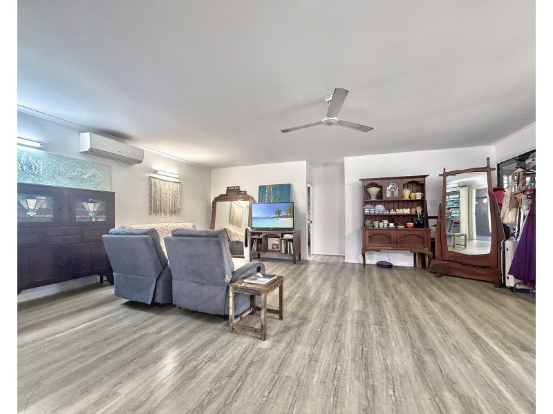 19 Webb Ct, Bingil Bay QLD 4852