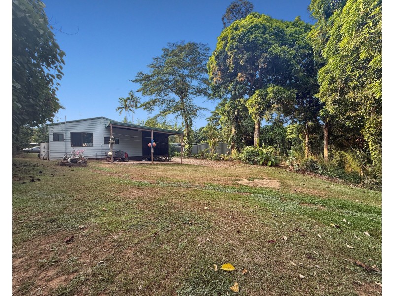 19 Webb Ct, Bingil Bay QLD 4852