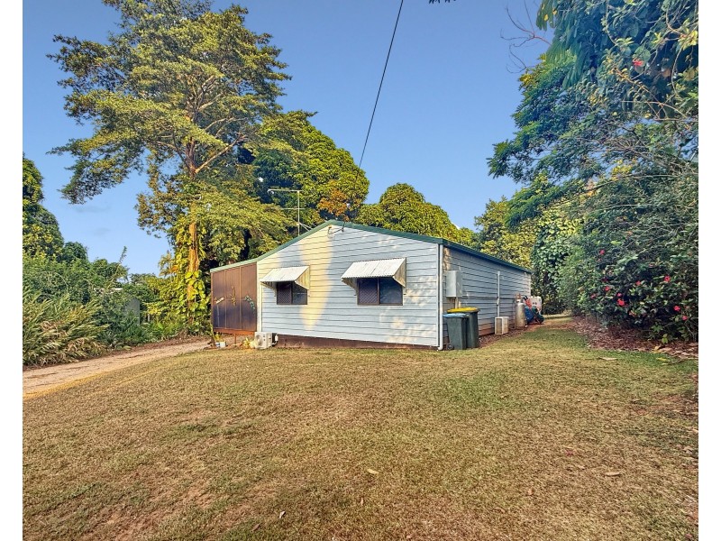 19 Webb Ct, Bingil Bay QLD 4852