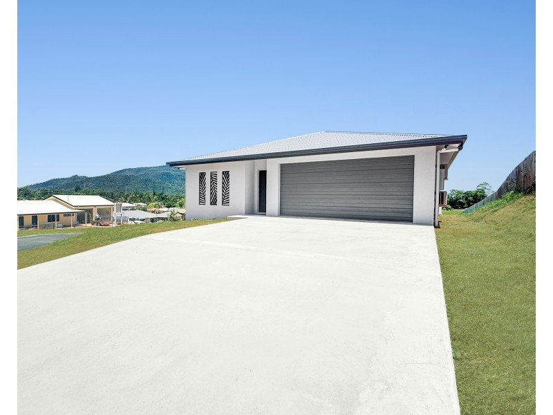 22 Pease Street, Tully QLD 4854