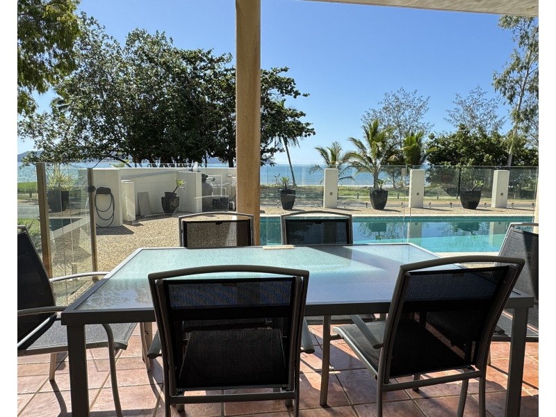 Unit 2/112 Kennedy Esp, South Mission Beach QLD 4852