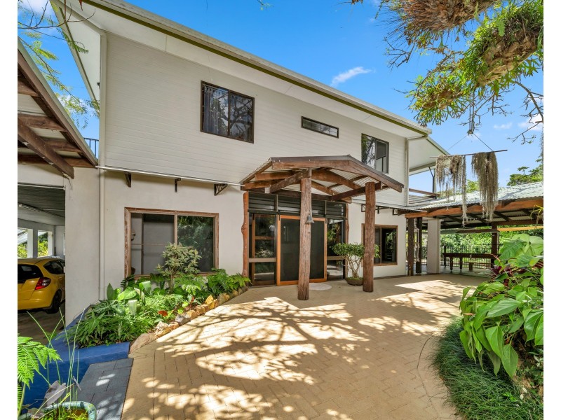 582 Bingil Bay Rd, Bingil Bay QLD 4852