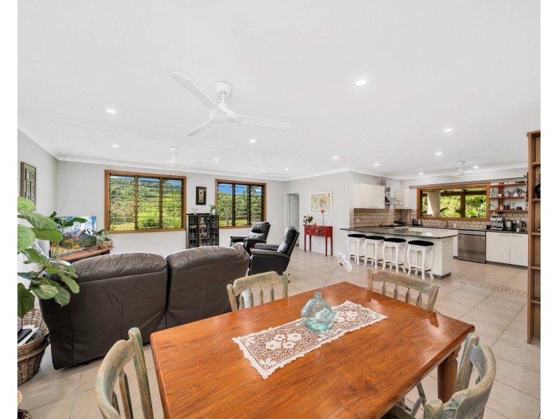 582 Bingil Bay Rd, Bingil Bay QLD 4852