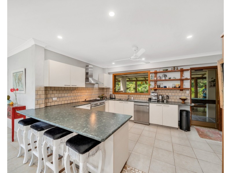 582 Bingil Bay Rd, Bingil Bay QLD 4852
