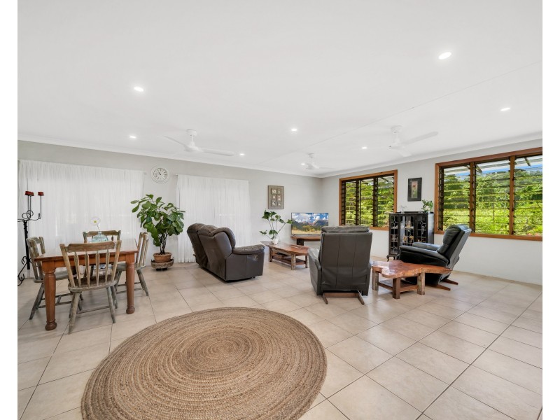 582 Bingil Bay Rd, Bingil Bay QLD 4852