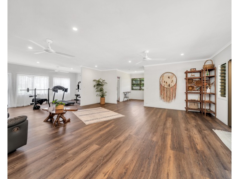 582 Bingil Bay Rd, Bingil Bay QLD 4852