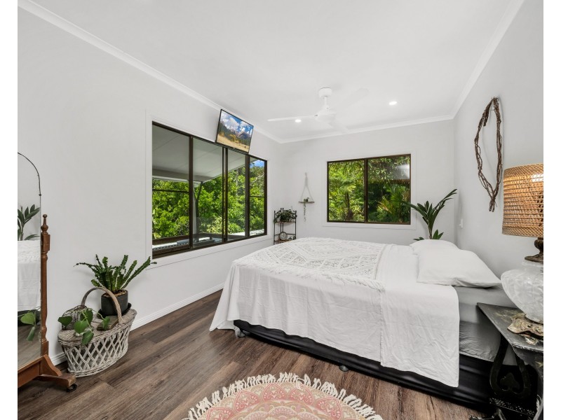 582 Bingil Bay Rd, Bingil Bay QLD 4852