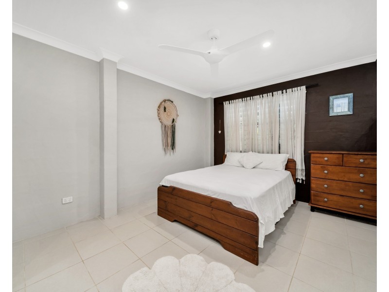 582 Bingil Bay Rd, Bingil Bay QLD 4852