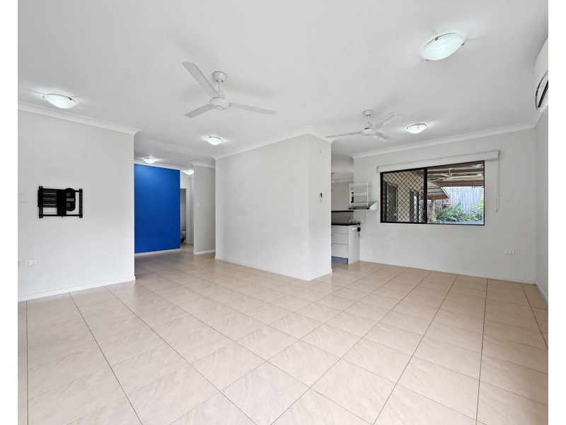 1D Royal Palm Dr, Mission Beach QLD 4852