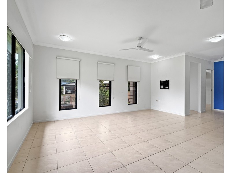 1D Royal Palm Dr, Mission Beach QLD 4852