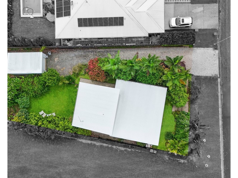 16 Spinnaker St, South Mission Beach QLD 4852