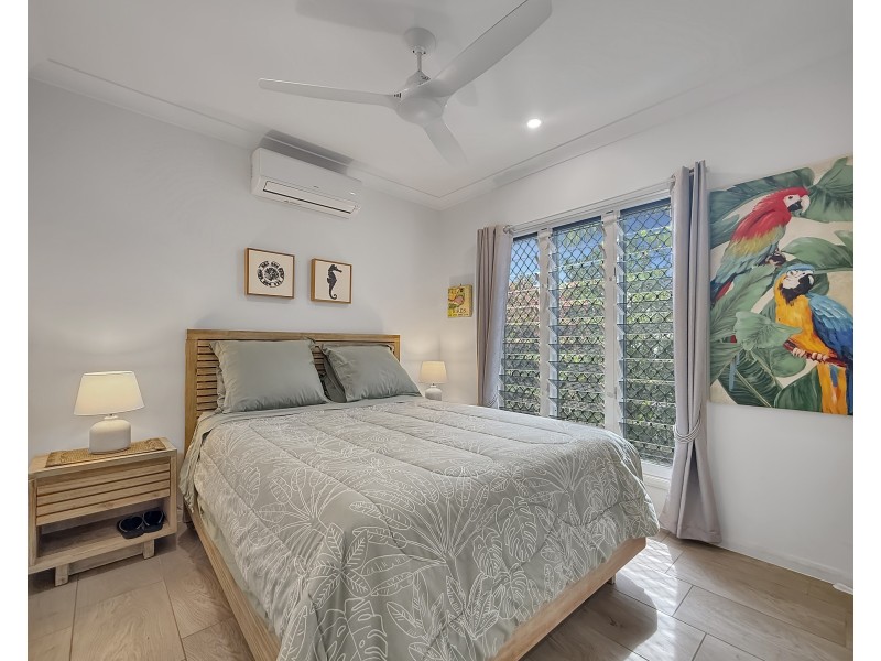 16 Spinnaker St, South Mission Beach QLD 4852