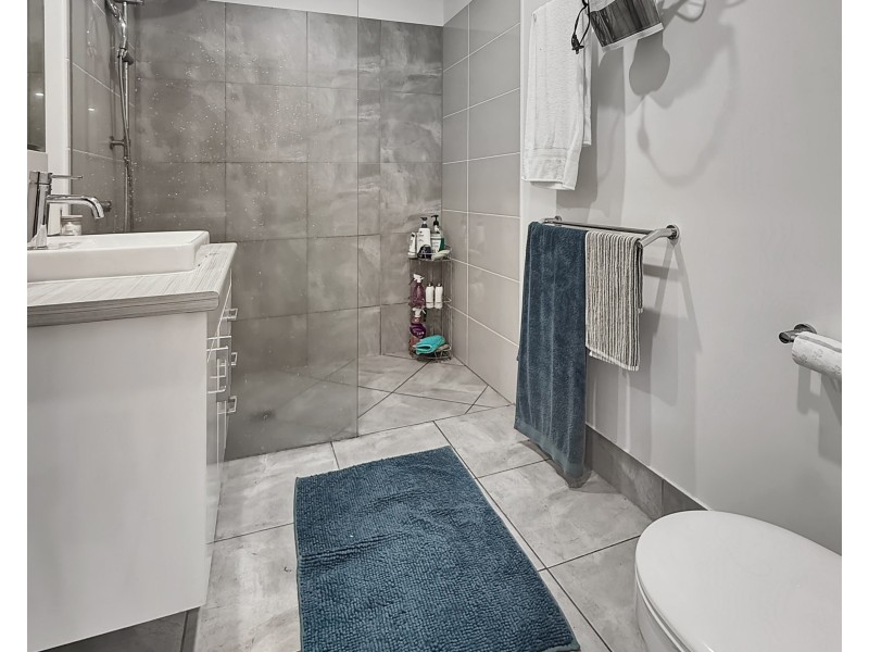 16 Spinnaker St, South Mission Beach QLD 4852