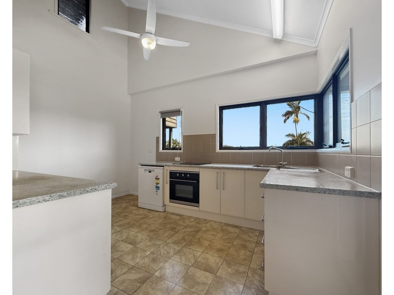 Unit 1/28 Mitchell St, South Mission Beach QLD 4852