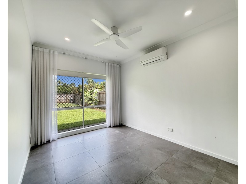 2 Miara Cl, Kewarra Beach QLD 4879