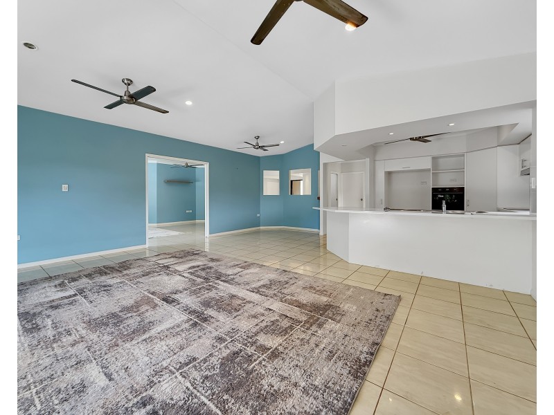 5 Oceanview Dr, Wongaling Beach QLD 4852