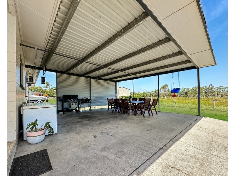 104 Jaffa Rd, El Arish QLD 4855