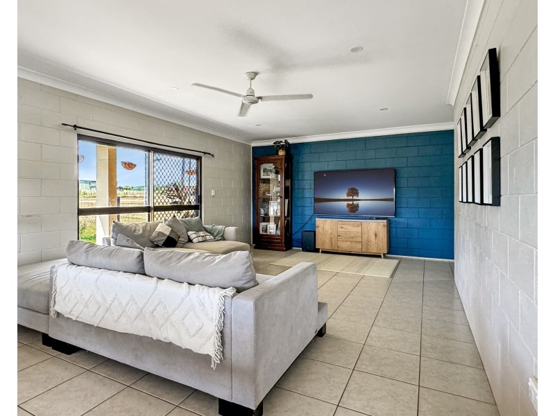 104 Jaffa Rd, El Arish QLD 4855