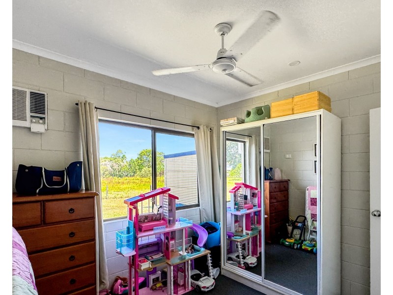 104 Jaffa Rd, El Arish QLD 4855