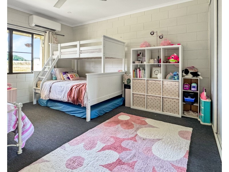 104 Jaffa Rd, El Arish QLD 4855