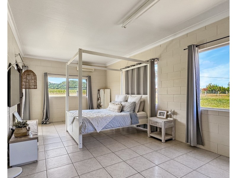 104 Jaffa Rd, El Arish QLD 4855