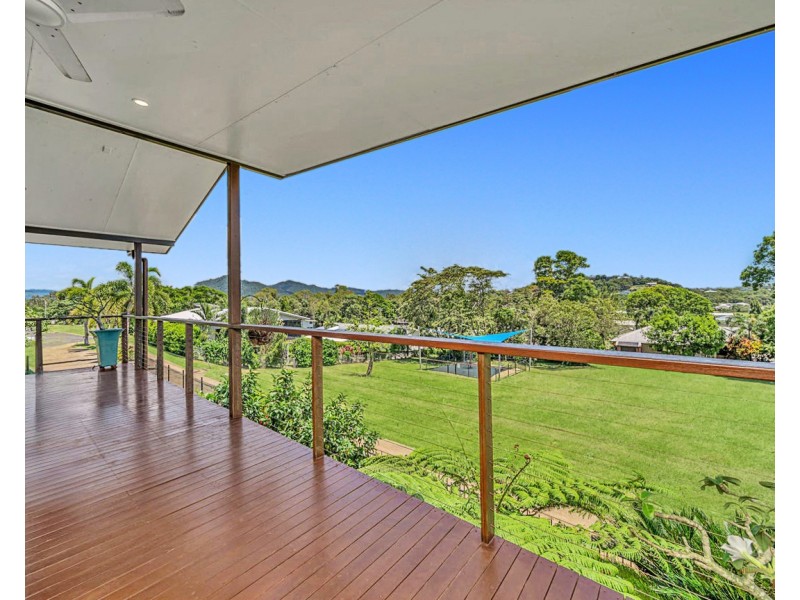 9 Riverside Tce, South Mission Beach QLD 4852